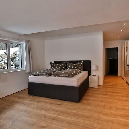 Arlberg Kristall Appartements Dalaas Bagian luar foto